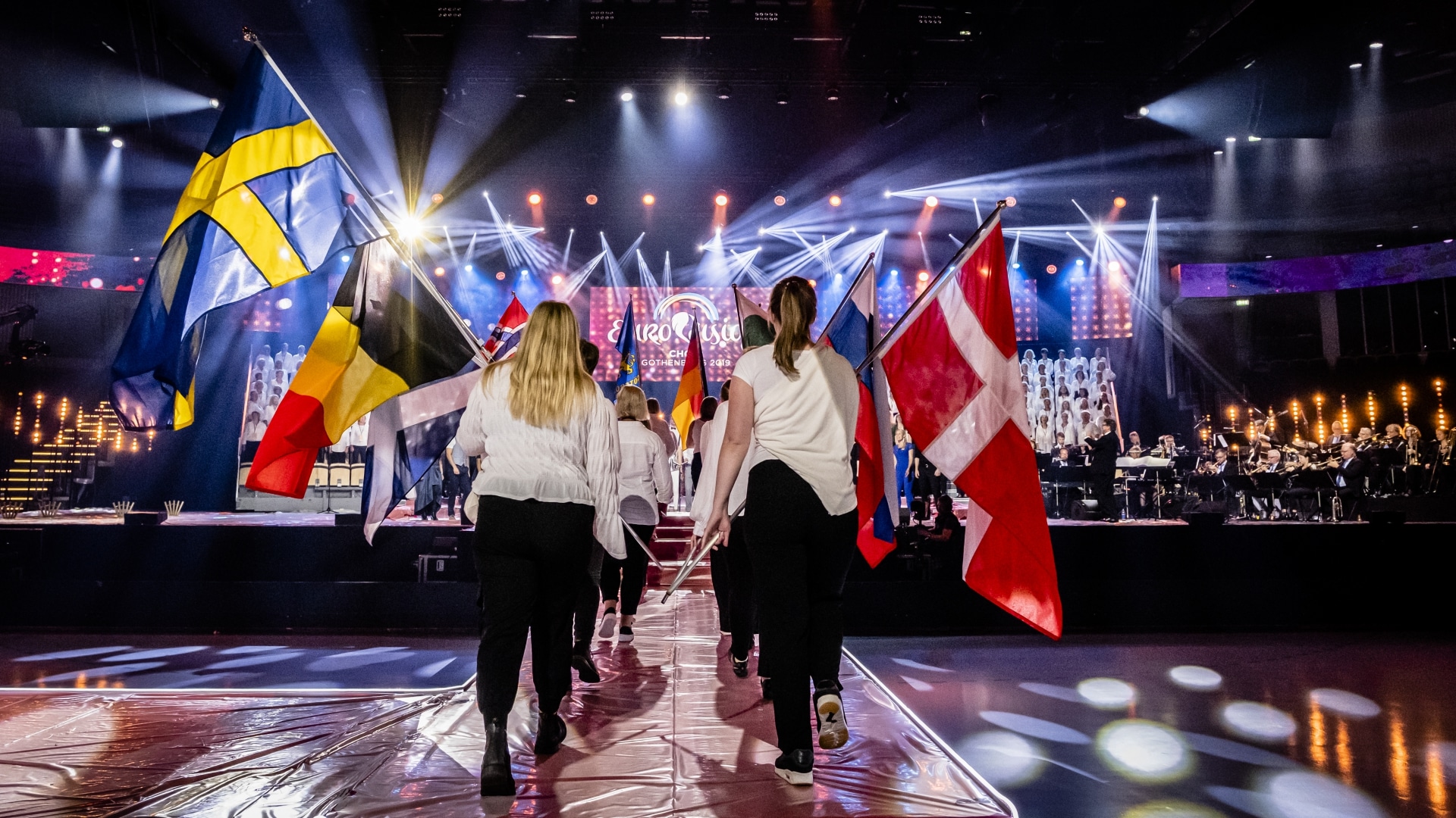 A nemzeti zászlók bevonulása a második, 2019-es Eurovíziós Kórusverseny próbáján, Göteborgban, Svédországban - Jonas Persson (INTERKULTUR) fotója