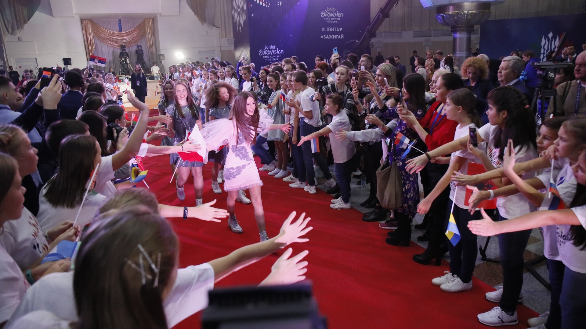 Roksana Węgiel, a 2018-as minszki Junior Eurovíziós Dalfesztivál ünnepélyes megnyitóján - Andreas Putting (EBU) fotója