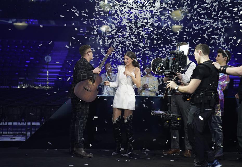 A 2020-as dán Eurovíziós versenyző, Ben &amp; Tan győzelme a Dansk Melodi Grand Prix 2020 nemzeti válogató döntőjében, az üres nézőteres koppenhágai Royal Arena-ban - DR-fotó