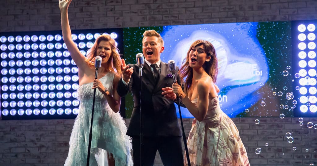 A Junior Eurovision Song Contest 2020 műsorvezetői, Ida Nowakowska-Herndon, Rafał Brzozowski és Małgorzata Tomaszewska - TVP-fotó