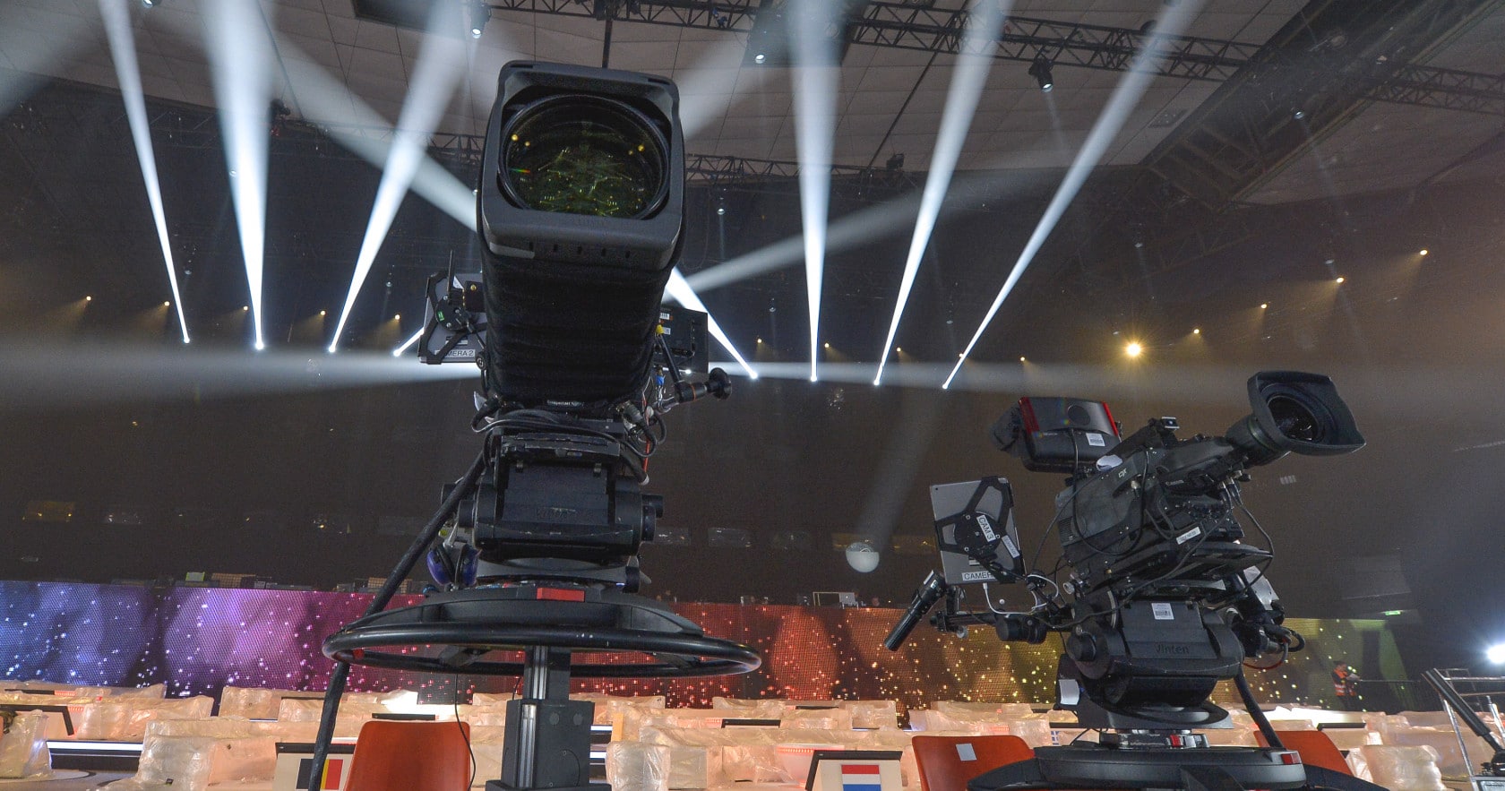 A 2021-es Eurovíziós Dalfesztivál biztosítása érdekében az EBU úgynevezett ál-élő produkciós felvételeket is készíttet a résztvevő műsorszolgáltatókkal és felhasznál majd a májusi, rotterdami műsorban.