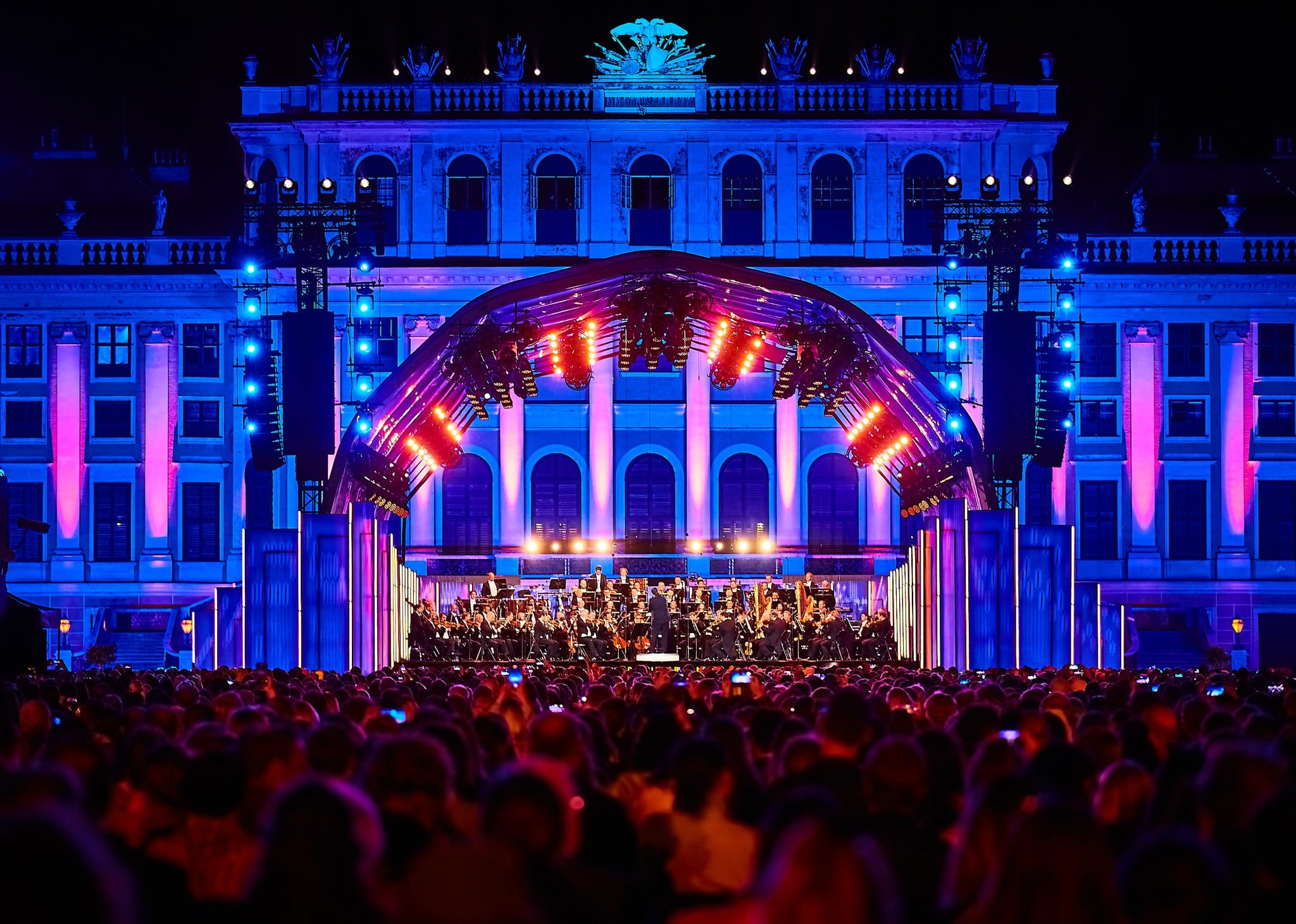 A Bécsi Filharmonikusok nyári koncertje 2022-ben - Max Parovsky fotója
